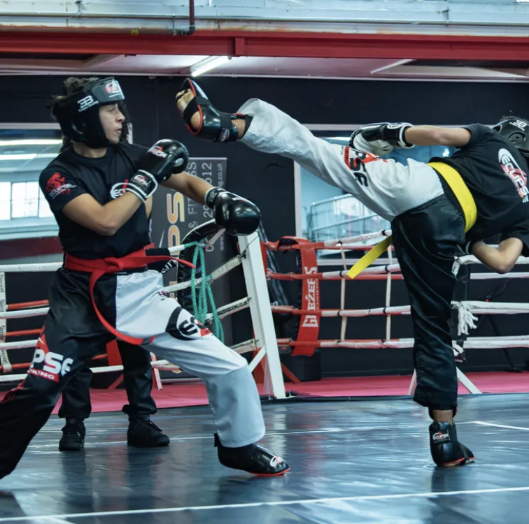 Kickboxing classes in Wolverhampton at Eclipse Kickboxing – beginners welcome